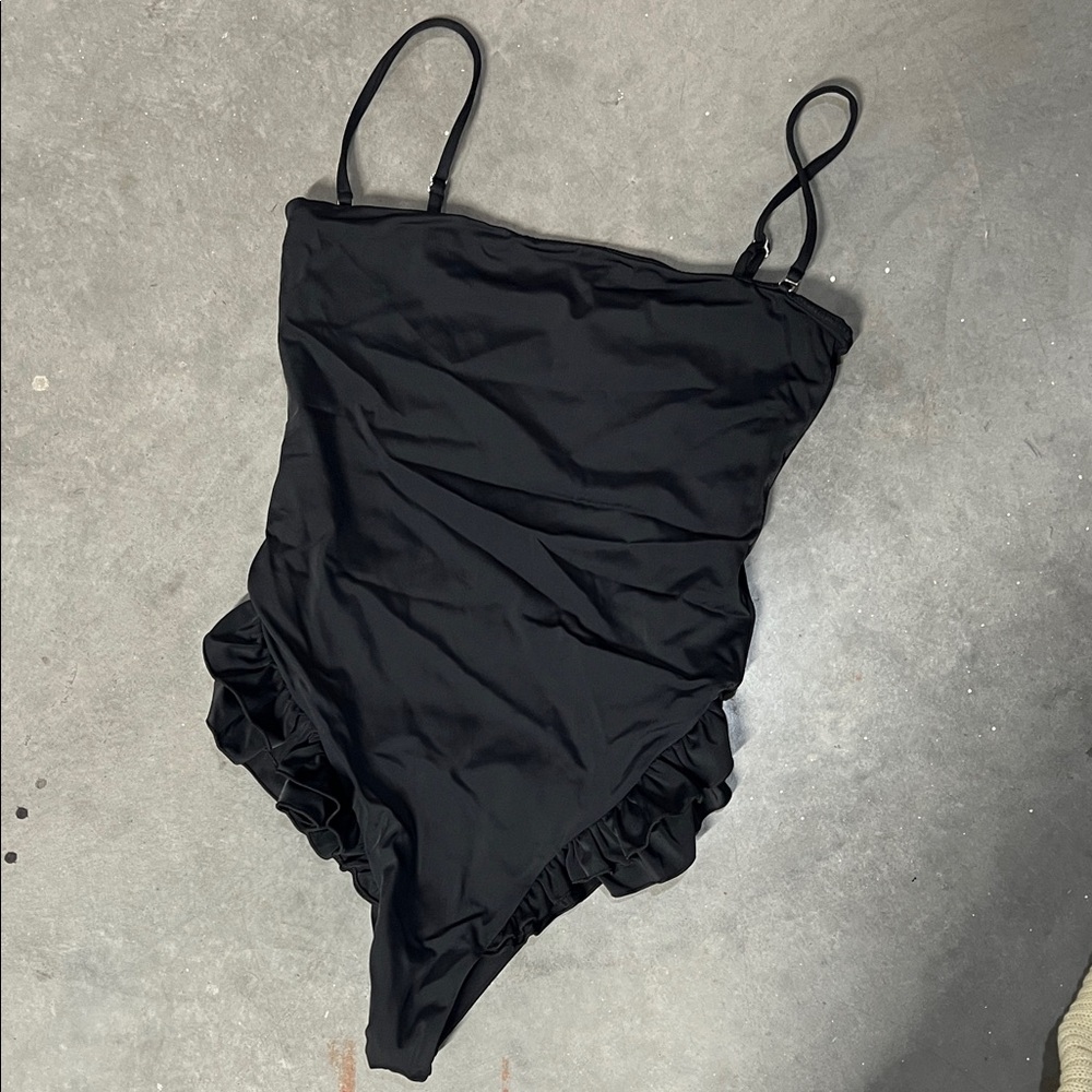 Elle Classic Black Swimwear
